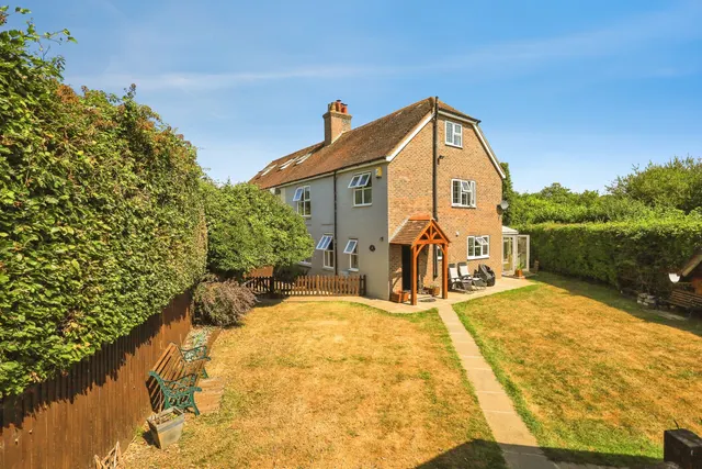 Park Road, Hailsham, BN27, photo 1