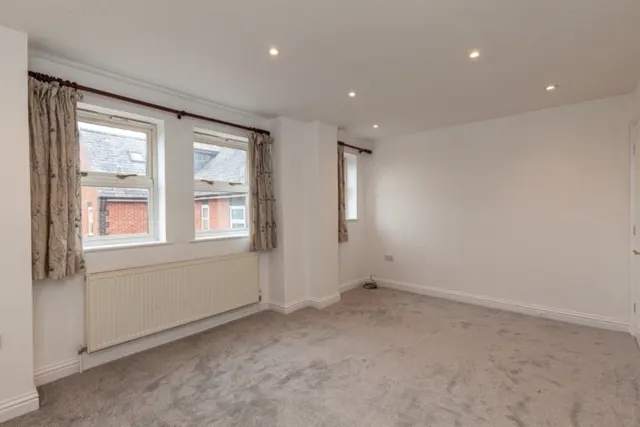 Berrymoor Road, Banbury, OX16, photo 3