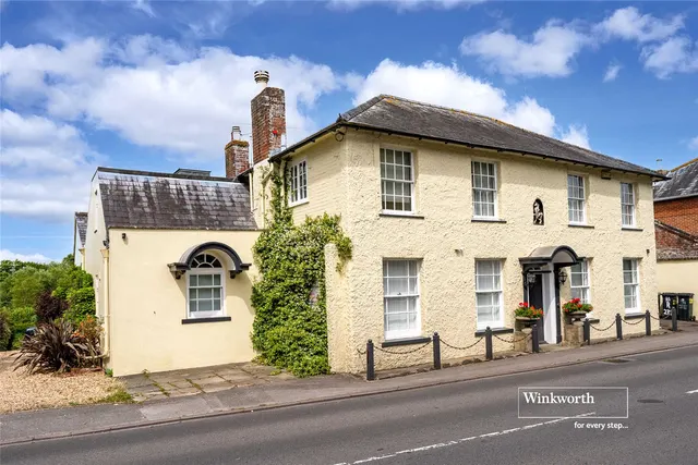Photo 3 — Salisbury Road, Winkton, Christchurch, Dorset, BH23