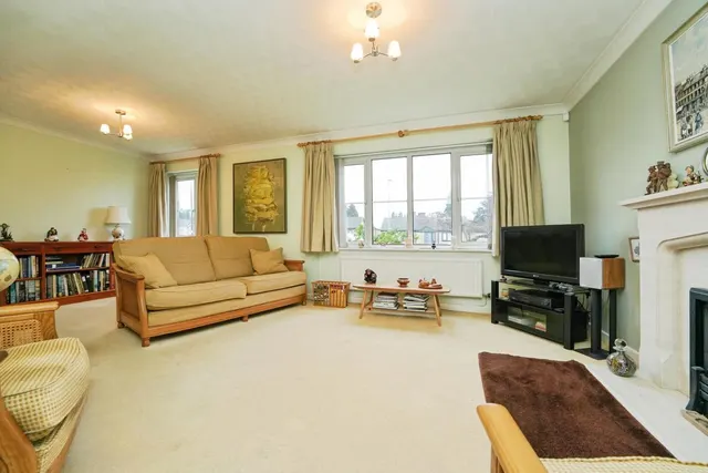 Photo 2 — Wheatway, Abbeydale, Gloucester, Gloucestershire, GL4