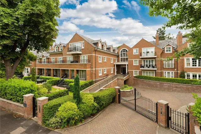 The Villiers, Gower Road, Weybridge, Surrey, KT13 0EA, photo 1
