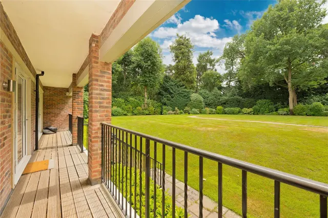 Photo 3 — The Villiers, Gower Road, Weybridge, Surrey, KT13 0EA