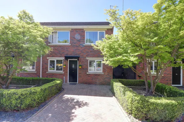 Crawford Mews, Ashton-under-lyne, OL6, photo 1