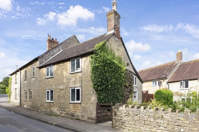 Salisbury Street, Marnhull, DT10, photo 1