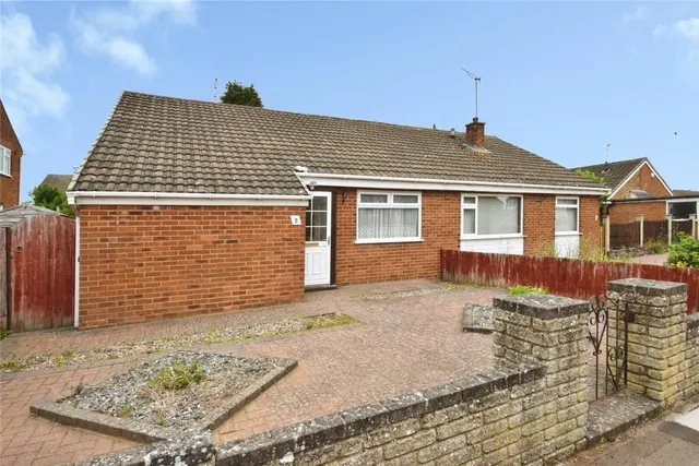 Barford Close, Wigston, LE18, photo 1