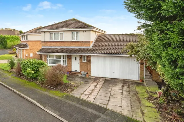 Parkway, Westhoughton, BL5, photo 1