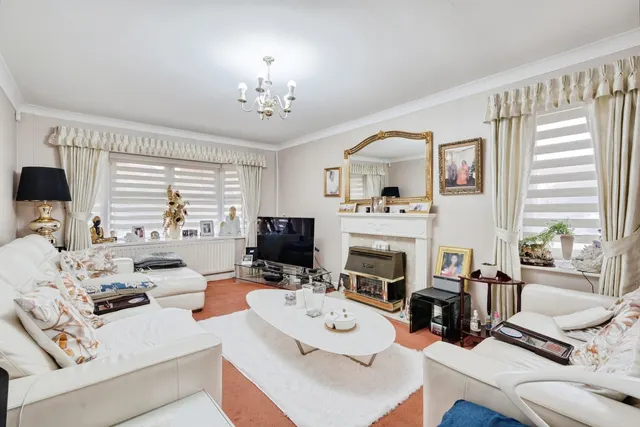 Parkway, Westhoughton, BL5, photo 2