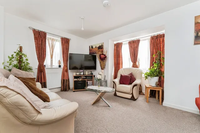 North Station Close, Ramsey, PE26, photo 3