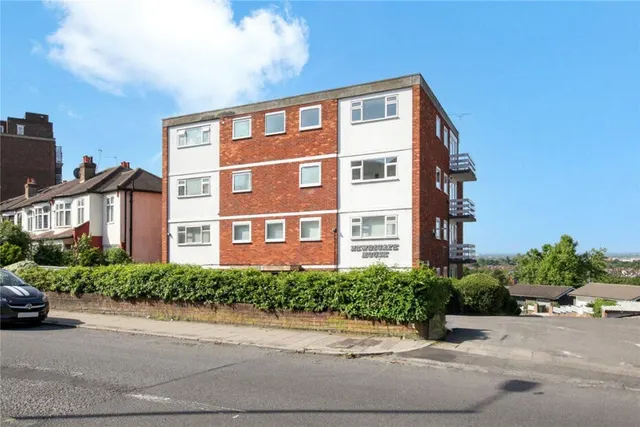 Leigham Court Road, London, SW16, photo 1