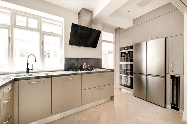 Allen Street, Kensington, W8, photo 3