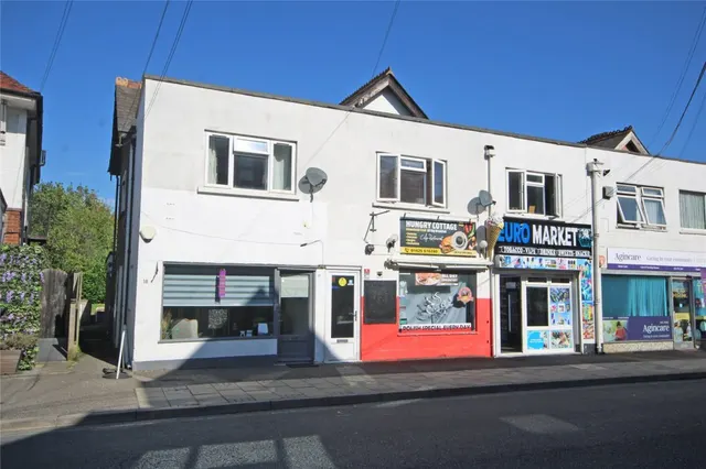 New Milton, Hampshire, photo 1