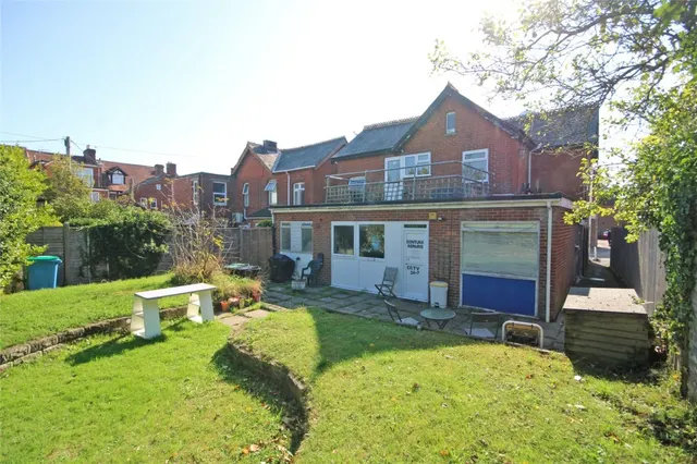 New Milton, Hampshire, photo 2