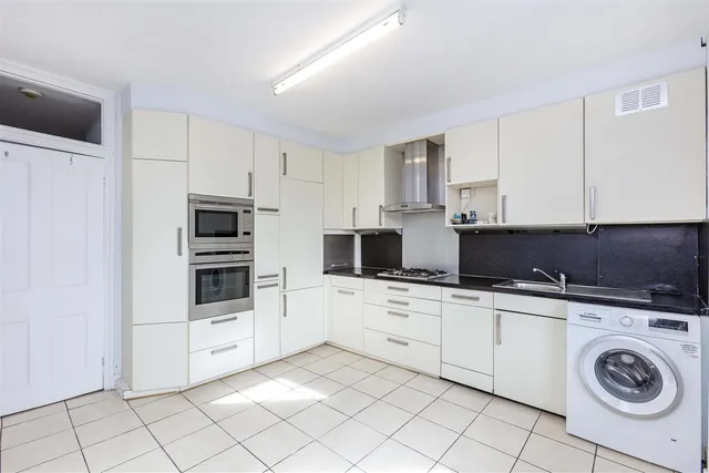 Upper Richmond Road West, East Sheen, SW14, photo 2