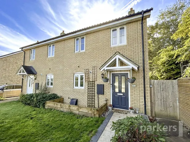 Florey Place, Aston, OX18, photo 1