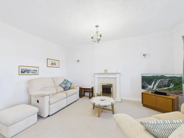 Blundellsands Road West, Crosby, L23, photo 3