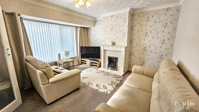 Photo 3 — Clover Grove, Cardiff, CF5