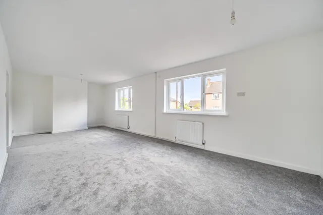 Frythe Crescent, Cranbrook, TN17, photo 3