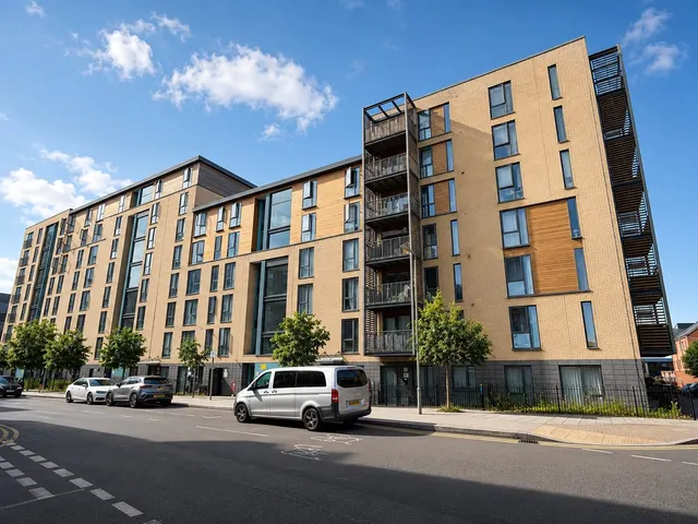 Charcot Road, Colindale, NW9, photo 1