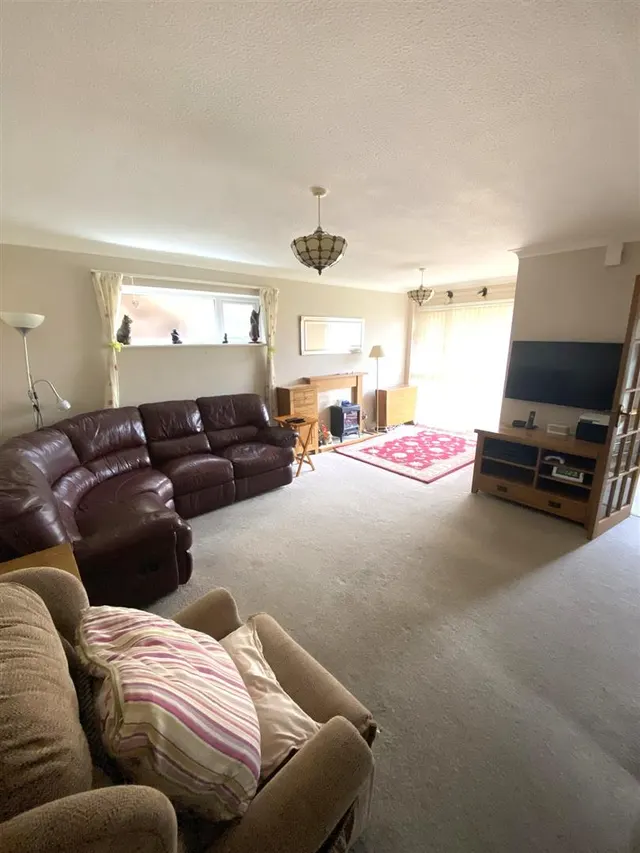 Carlton Road, Seaford, photo 3