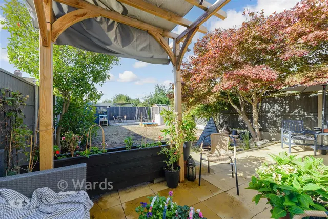 Camdale Road, London, SE18, photo 2