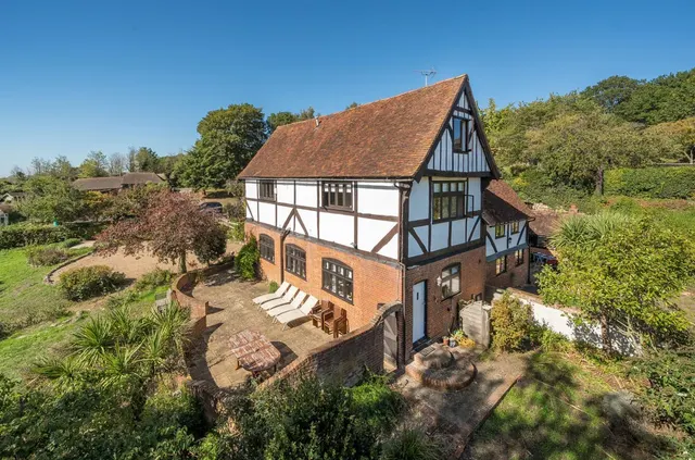 Beautiful Grade II Listed Country Home, Hunton, photo 1