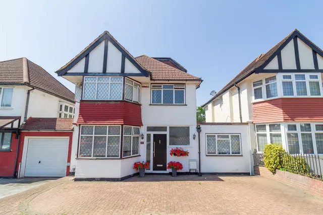 Broadfields Avenue, Edgware, HA8, photo 1