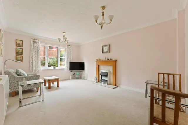 Three Cuppes Lane, Salisbury, SP1, photo 2