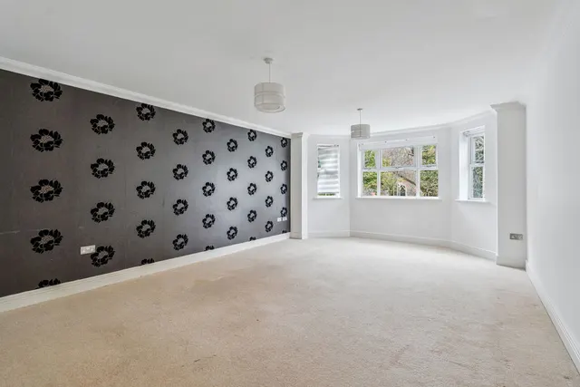 Westfield Park, Pinner, HA5, photo 2