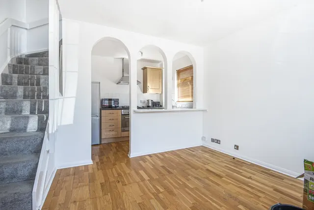 Photo 3 — Shirley Crescent, Beckenham, BR3