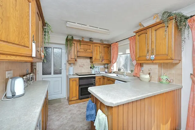 Photo 2 — Woodyard Close, Mulbarton, Norwich, Norfolk, NR14