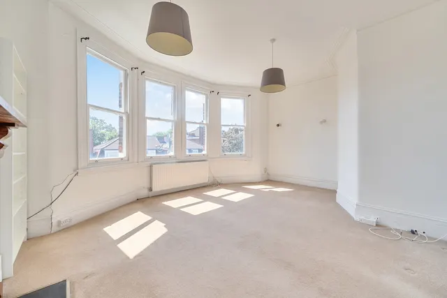 Photo 2 — Fortis Green Road, London, N10