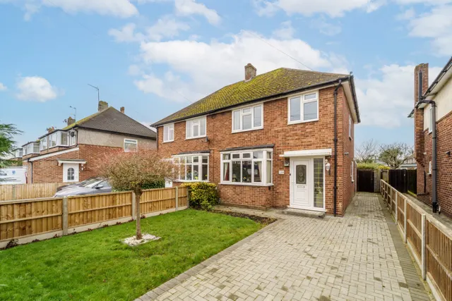 Elgin Avenue, Ashford, photo 1