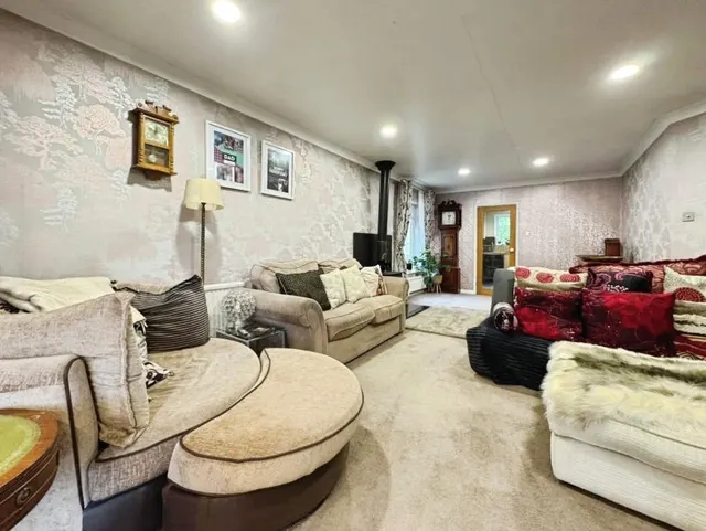 Handleton Common, Lane End, HP14, photo 2
