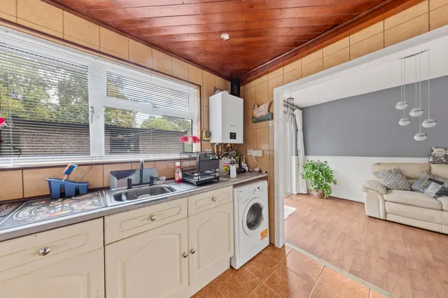 Photo 3 — Violet Close, Birchwood, Warrington, Warrington, WA3 7NW