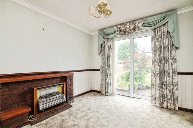 Photo 2 — Parkes Lane, Dudley