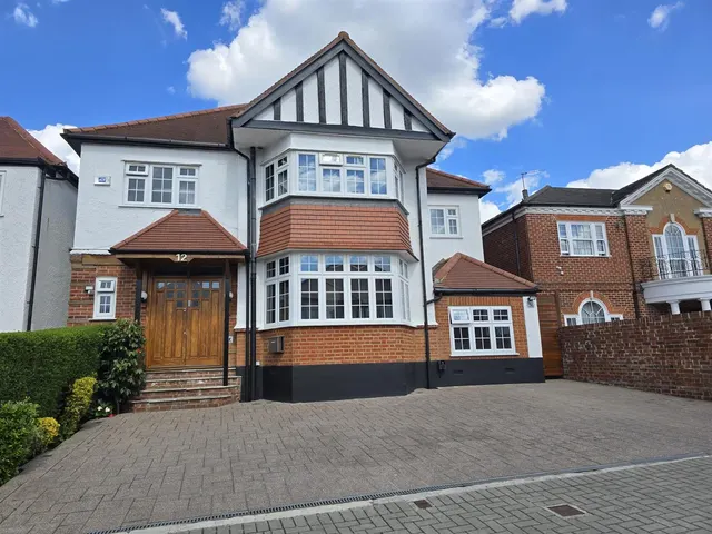 Grendon Gardens, Wembley, HA9, photo 1