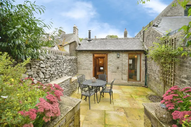 Queen Street, Tideswell, SK17, photo 3