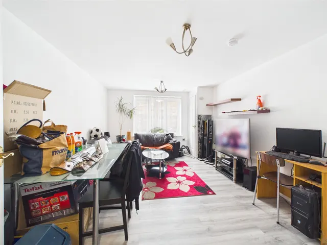 Photo 3 — Little Bolton Terrace, Salford, Greater Manchester, M5 5BD