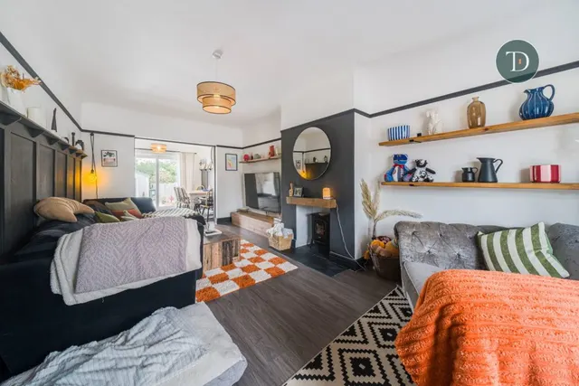 Photo 3 — Valley Drive, Great Sutton, CH66 3PY