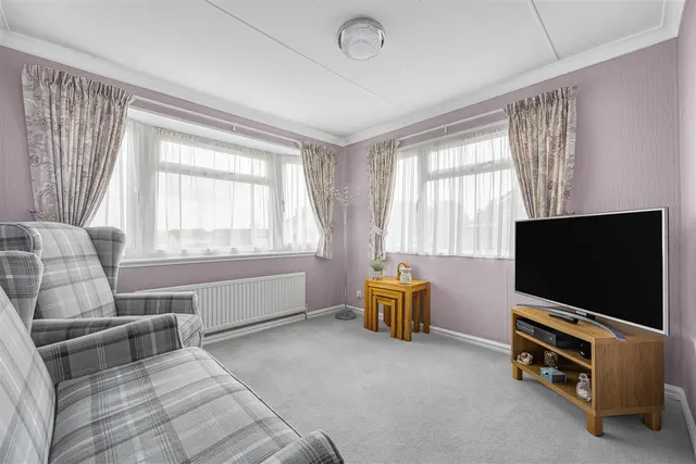 Peppard Road, Emmer Green, RG4, photo 2