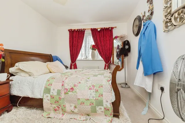 Barland Way, Aylesbury, HP18, photo 3