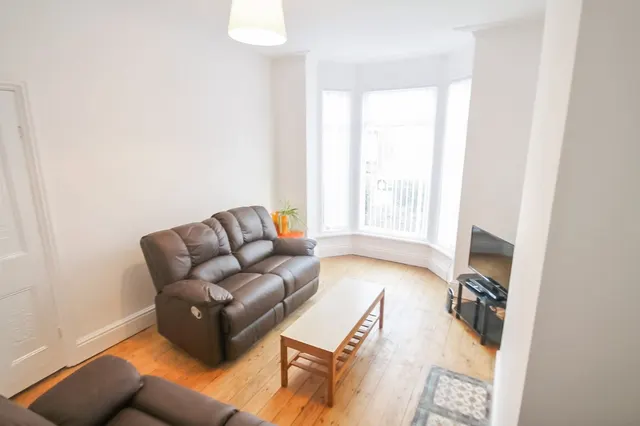 Thornville Road, Hyde Park, LS6, photo 1