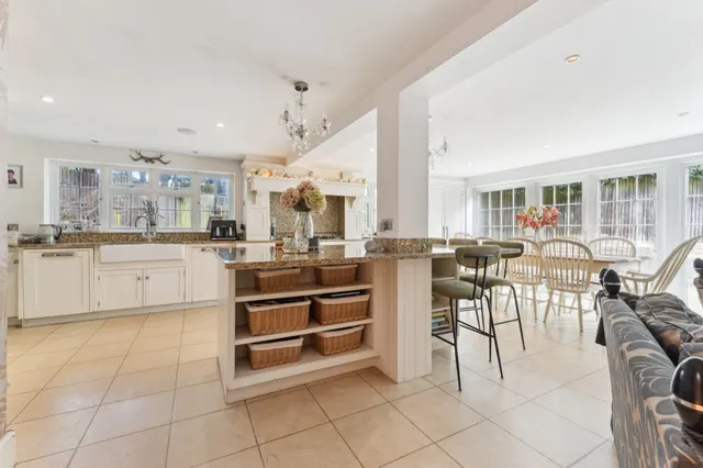 Manor Road, Penn, HP10, photo 2