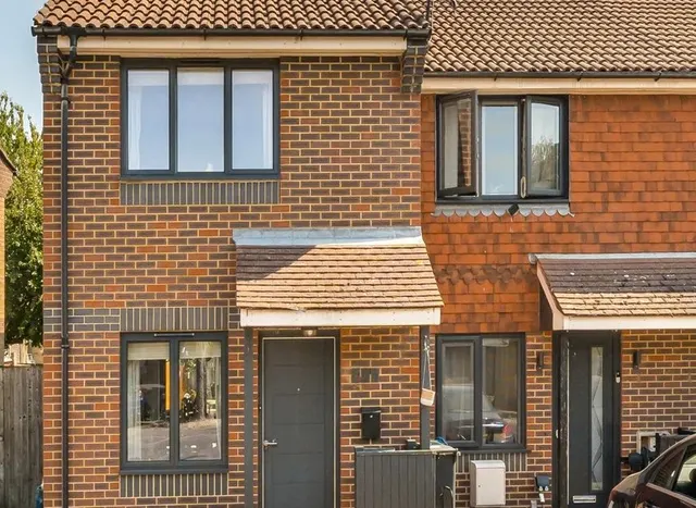 Bennetts Close, Mitcham, CR4, photo 1