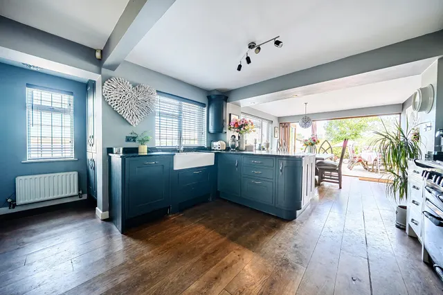 Photo 3 — Island Cottages Kembers Lane, Mapledurwell, Basingstoke, RG25 2NA