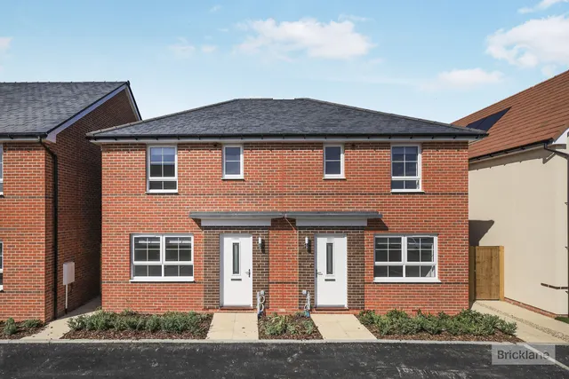 Tangmere Road, HAILSHAM, photo 1