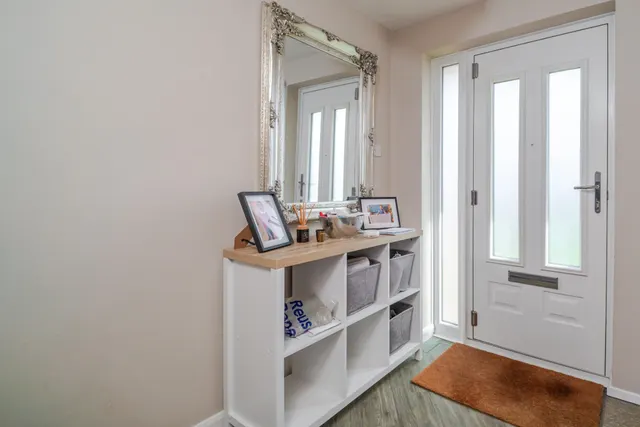 Lindsey Drive, Grimsby, DN36, photo 2
