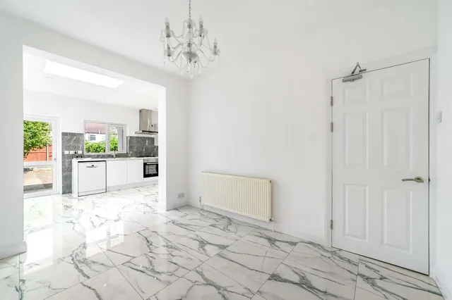 Sanderstead Road, London, E10 7PP, photo 1