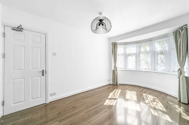 Photo 3 — Sanderstead Road, London, E10 7PP