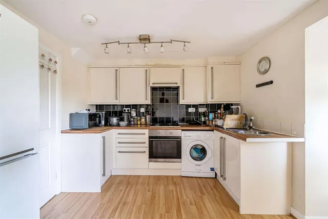 Filton Avenue, Filton, BS34, photo 3